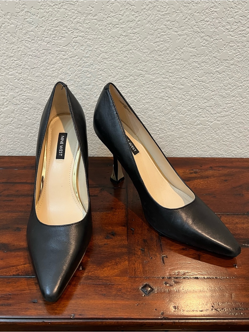 Nine West Black Pointed Toe Leather Heels